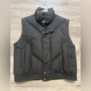 St John’s Bay black puffer vest size XL